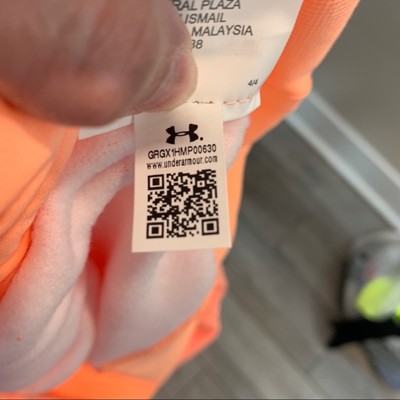 Under Armour loose Cold Gear Hoodie Small NWT - Picture 9 of 9